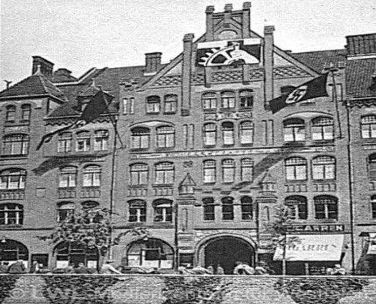 Das Gewerkschaftshaus in Berlin nach der Besetzung durch die Nationalsozialisten am 2. Mai 1933.